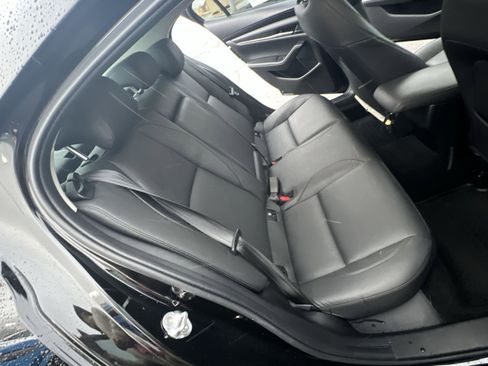 Used 2021 MAZDA MAZDA3 s image 24