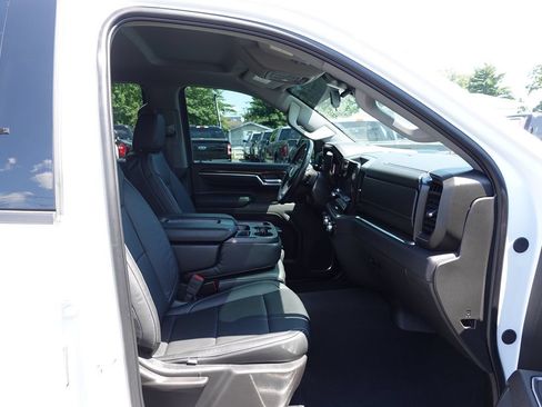 Used 2025 GMC Sierra 1500 Elevation AWD/4WD image 38