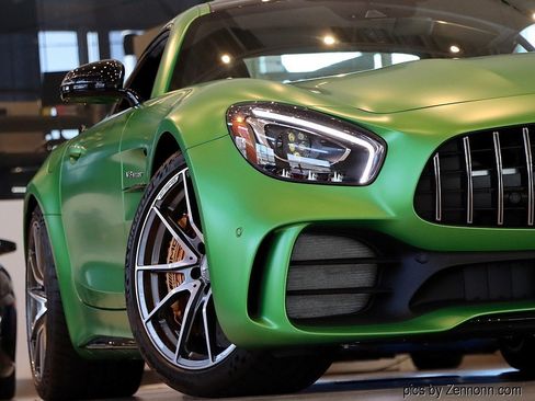 Used 2018 Mercedes-Benz AMG GT R image 14
