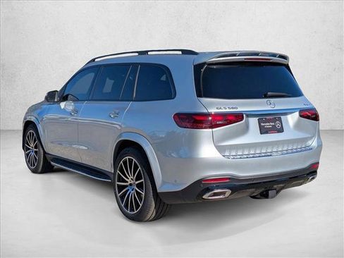 New 2026 Mercedes-Benz GLS 580 4MATIC image 9