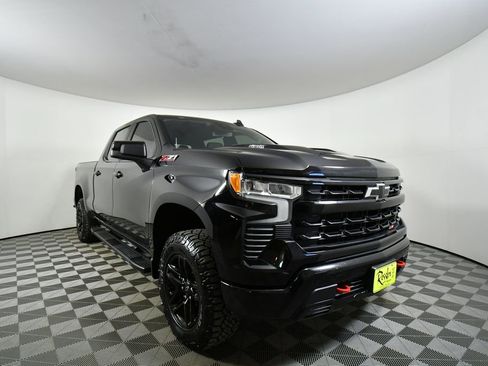 Used 2024 Chevrolet Silverado 1500 LT Trail Boss w/ Convenience Package II AWD/4WD image 8