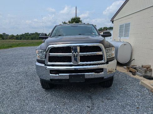 Used 2018 RAM 2500 Tradesman w/ Chrome Appearance Group AWD/4WD image 12