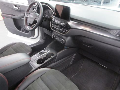 Used 2022 Ford Escape SEL w/ SEL Stealth AWD Package image 28