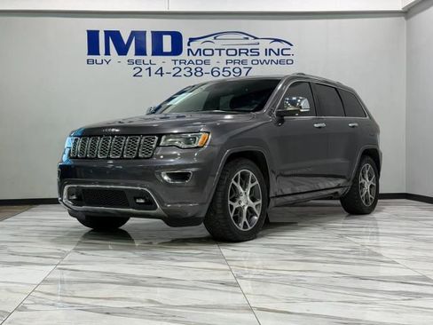 Used 2019 Jeep Grand Cherokee Overland image 2