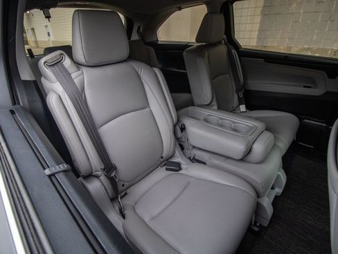 Used 2021 Honda Odyssey Touring image 21