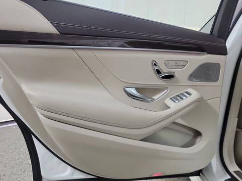 Used 2020 Mercedes-Benz S 560 Sedan image 16