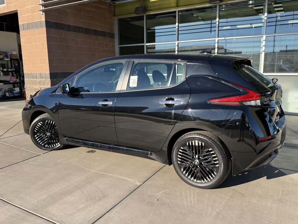 Used 2025 Nissan Leaf SV Plus FWD image 5