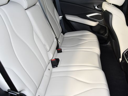 Used 2025 Acura RDX SH-AWD image 44