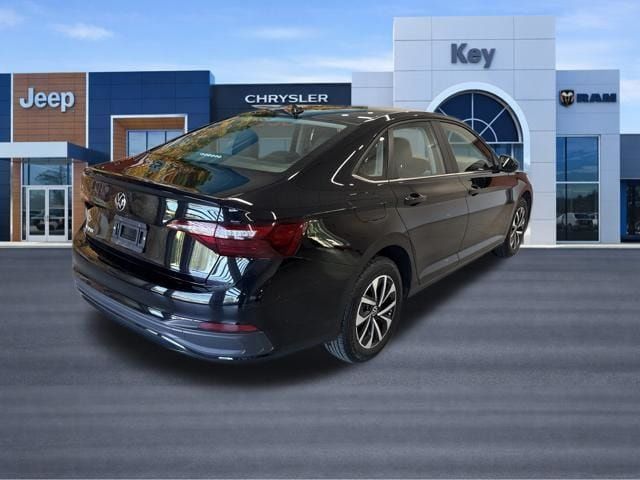 Used 2024 Volkswagen Jetta S FWD image 6