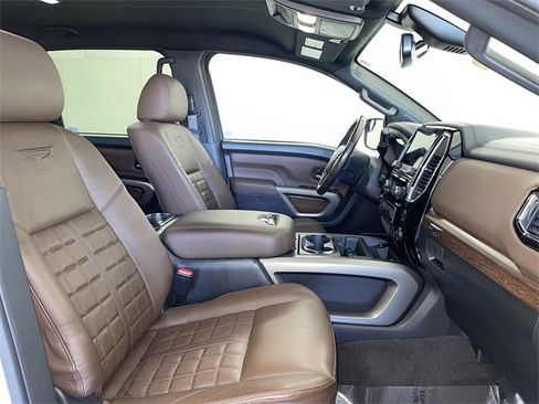 Certified 2021 Nissan Titan Platinum Reserve image 19