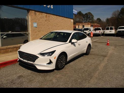 Used 2022 Hyundai Sonata SEL image 1