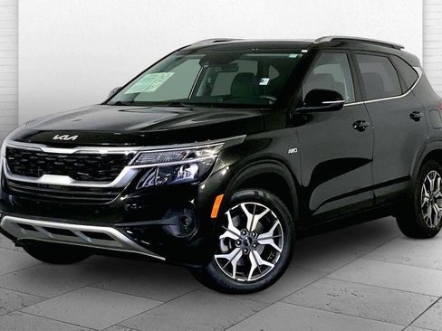 Certified 2023 Kia Seltos EX AWD/4WD image 12