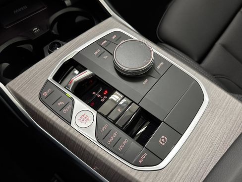 New 2026 BMW 330i Sedan w/ Premium Package image 19