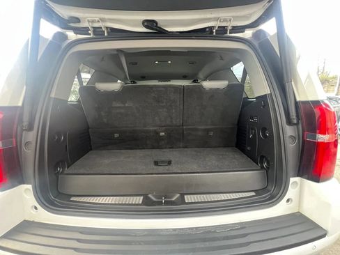 Used 2018 Chevrolet Tahoe LT w/ Luxury Package AWD/4WD image 10