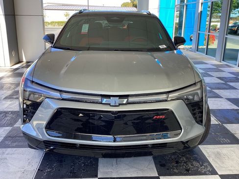 New 2026 Chevrolet Blazer EV RS w/ Super Cruise Package FWD image 4