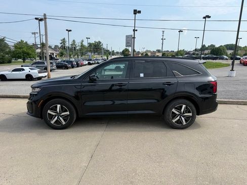 Used 2022 Kia Sorento S FWD image 9