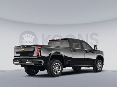 Used 2024 Chevrolet Silverado 2500 LTZ w/ LTZ Plus Package AWD/4WD image 4