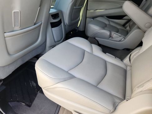 Used 2020 Cadillac Escalade Luxury AWD/4WD image 9