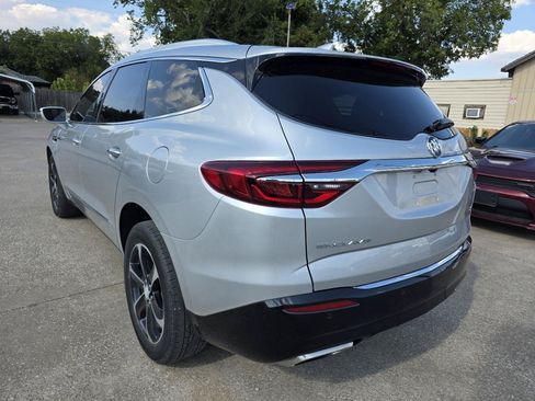 Used 2020 Buick Enclave Essence w/ Sport Touring Edition FWD image 7