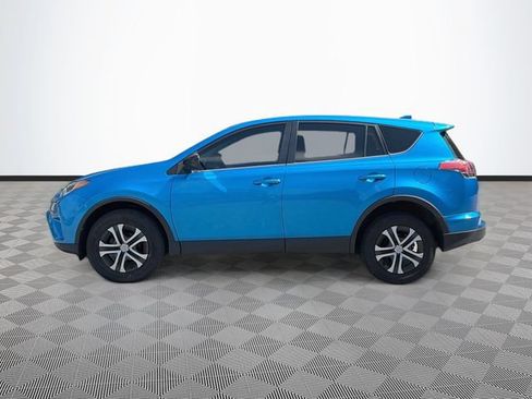 Used 2018 Toyota RAV4 LE w/ All Weather Liner Package AWD/4WD image 16