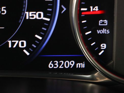 Used 2022 Chevrolet Blazer Premier w/ Enhanced Convenience Package FWD image 16