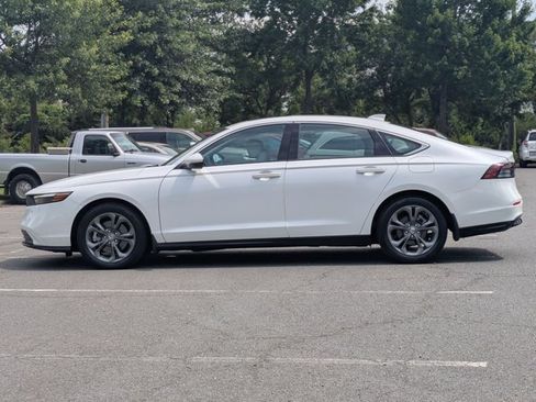 Used 2023 Honda Accord EX-L image 9