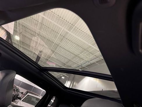 New 2025 Jeep Compass Limited w/ High Altitude Package image 18