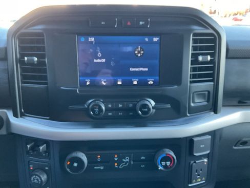 Used 2021 Ford F150 XL w/ Trailer Tow Package image 16