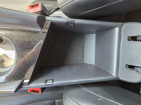 Used 2024 Hyundai Elantra Limited FWD image 31