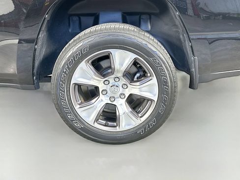Used 2023 RAM 1500 Laramie AWD/4WD image 34