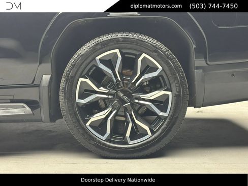 Used 2025 GMC Sierra EV Denali image 44