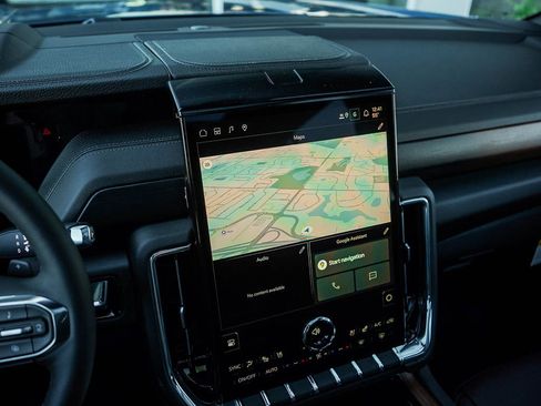 New 2026 GMC Yukon Denali w/ Sun & Power Step Package image 25