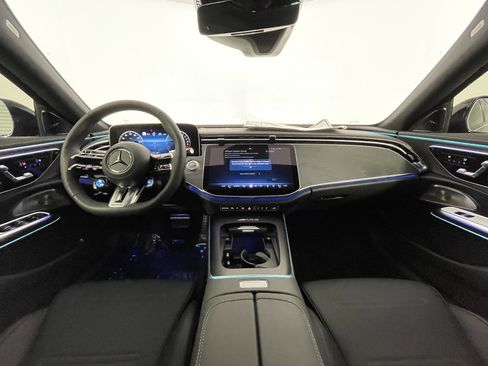 New 2026 Mercedes-Benz E 53 AMG e 4MATIC Sedan image 11
