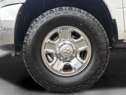 Used 2017 RAM 2500 Tradesman w/ Chrome Appearance Group AWD/4WD image 27