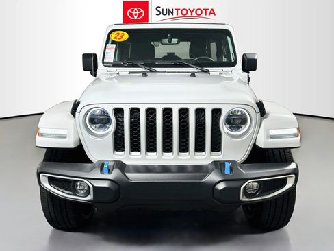 Used 2023 Jeep Wrangler Unlimited Sahara w/ Cold Weather Group AWD/4WD image 10