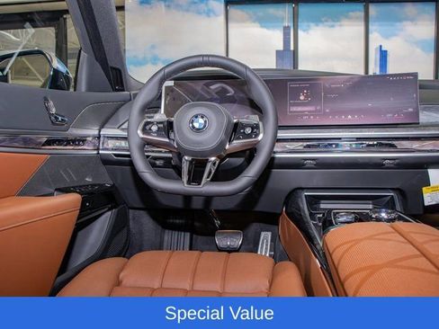 Used 2025 BMW 760i xDrive w/ Executive Package AWD/4WD image 17