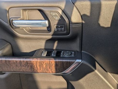 Used 2020 GMC Sierra 3500 Denali w/ Denali Ultimate Package image 27