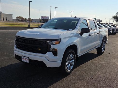 New 2026 Chevrolet Silverado 1500 Custom image 1