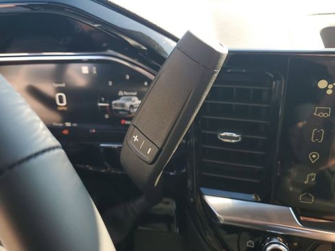 New 2026 GMC Sierra 1500 Elevation image 35