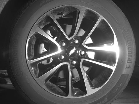 Used 2025 Chevrolet TrailBlazer LT AWD/4WD image 12