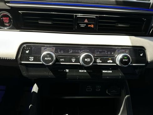 Used 2023 Honda Pilot Touring image 27