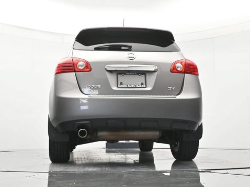 Used 2011 Nissan Rogue SV FWD image 41
