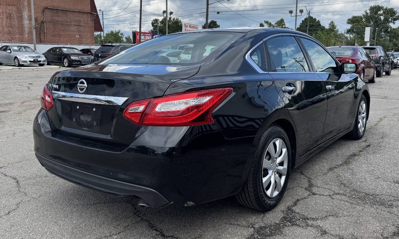 Used 2016 Nissan Altima 2.5 S w/ Power Driver Seat Package FWD image 5