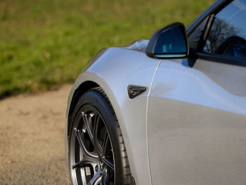 Used 2018 Tesla Model 3 Long Range image 31