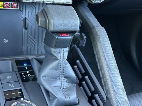 New 2026 Toyota 4Runner TRD Off-Road Premium AWD/4WD image 23
