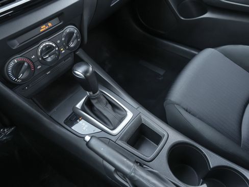 Used 2014 MAZDA MAZDA3 i Sport image 10