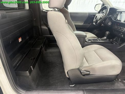 Used 2021 Toyota Tacoma SR RWD image 10