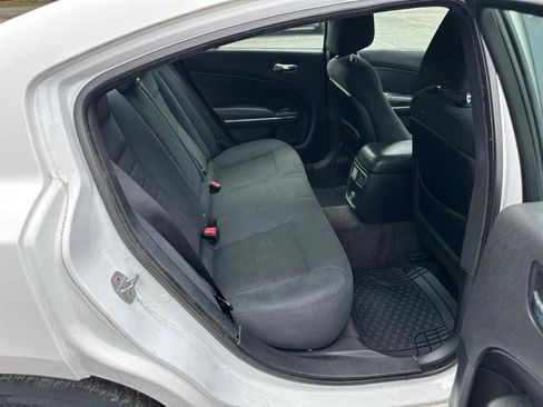 Used 2011 Dodge Charger SE w/ Connectivity Group image 10