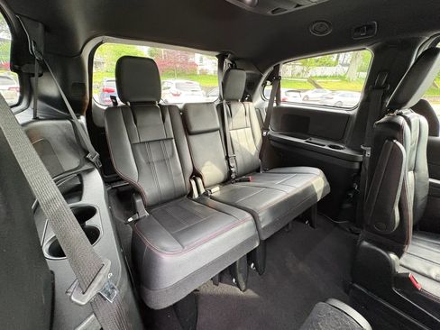 Used 2018 Dodge Grand Caravan GT image 19