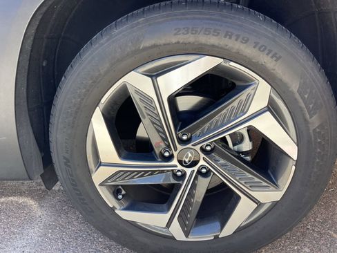 Certified 2024 Hyundai Tucson Limited FWD image 8